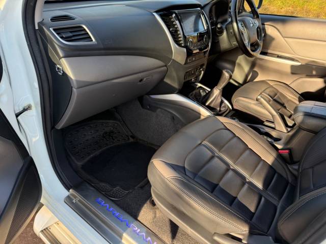 2019 Mitsubishi L200 2.4 Double Cab DI-D 178 Barbarian 4WD