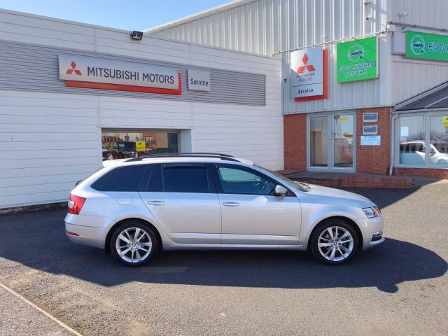 Skoda Octavia 2.0 TDI CR SE L 5dr DSG [7 speed] Estate Diesel SILVER