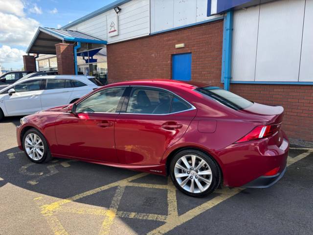 2015 Lexus IS 2.5 300h Executive Edition 4dr CVT Auto