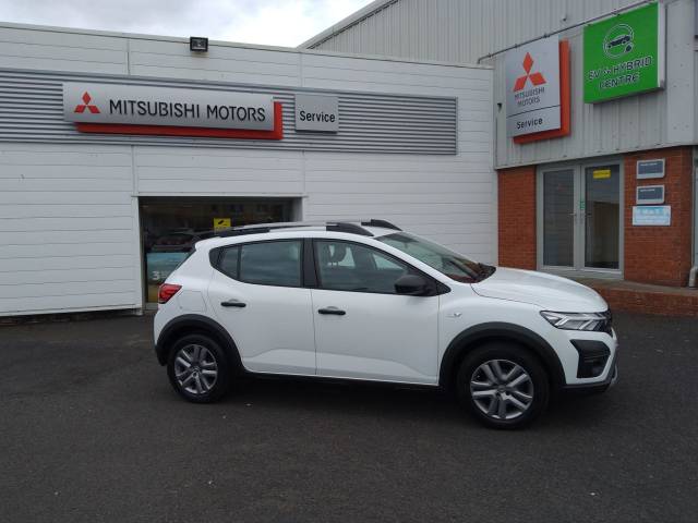 Dacia Sandero Stepway 1.0 TCe Essential 5dr Hatchback Petrol WHITE
