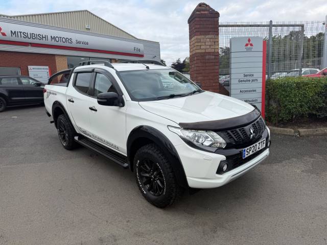 2020 Mitsubishi L200 2.4 Double Cab DI-D 181 Barbarian Black 4WD