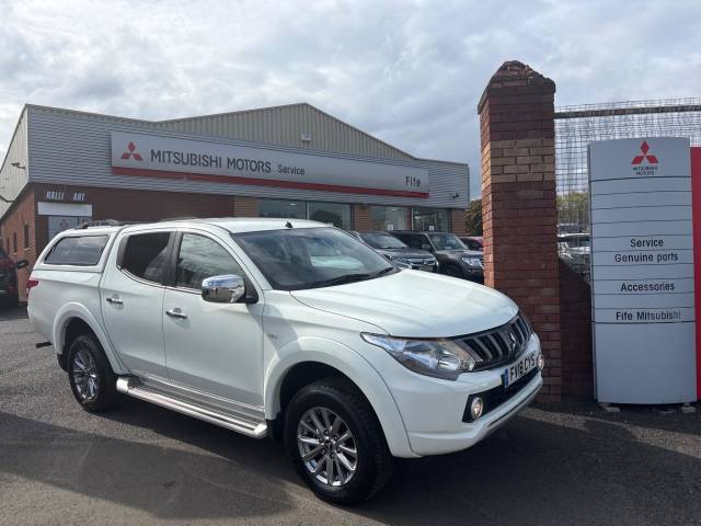Mitsubishi L200 2.4 Double Cab DI-D 178 Titan 4WD Pick Up Diesel WHITE