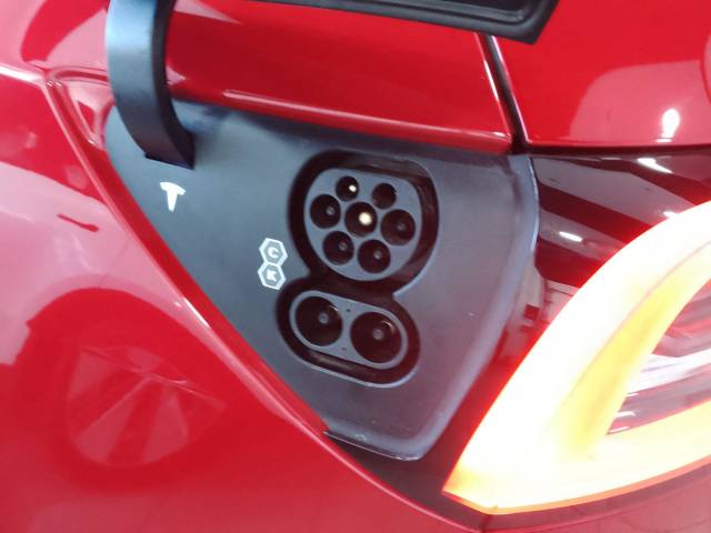 2022 Tesla Model Y 0.0 Performance AWD 5dr Auto