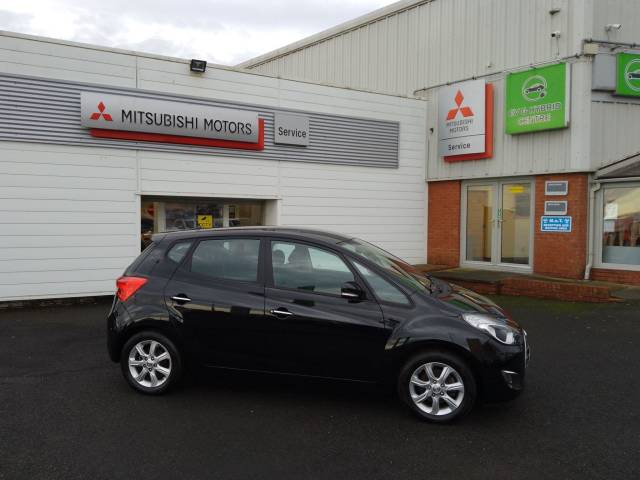 Hyundai ix20 1.4 Blue Drive SE 5dr MPV Petrol BLACK