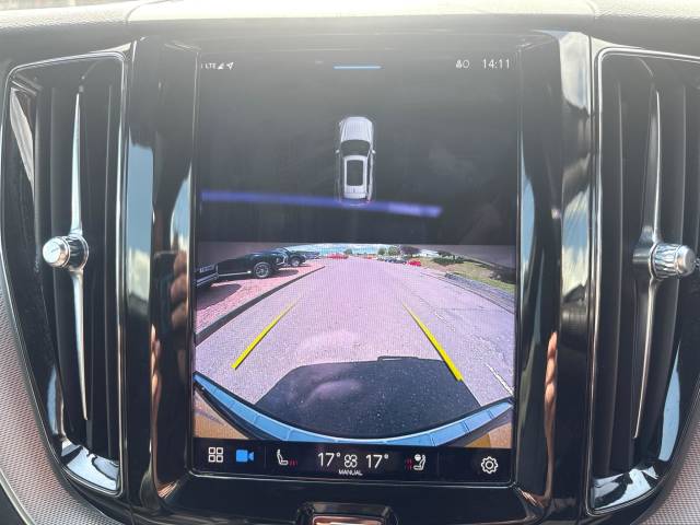 2021 Volvo XC60 2.0h T8 Recharge 11.6kWh R-Design Pro Auto AWD Euro 6 (s/s) 5dr