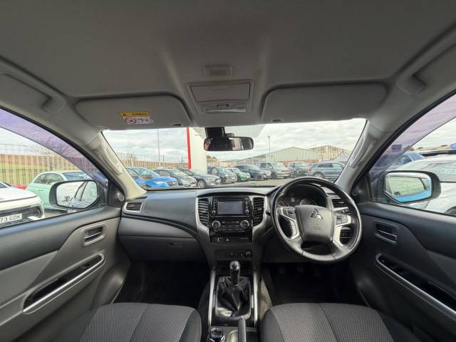 2020 Mitsubishi L200 2.4 DI-D DC Titan 4WD Euro 6 4dr