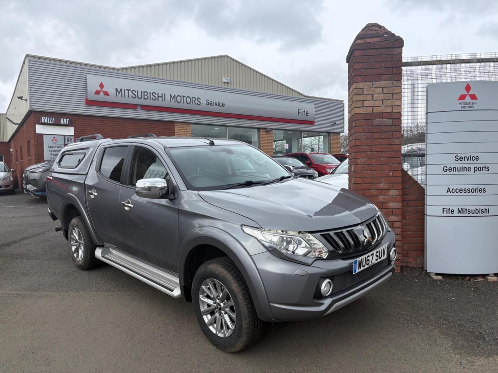 2017 Mitsubishi L200