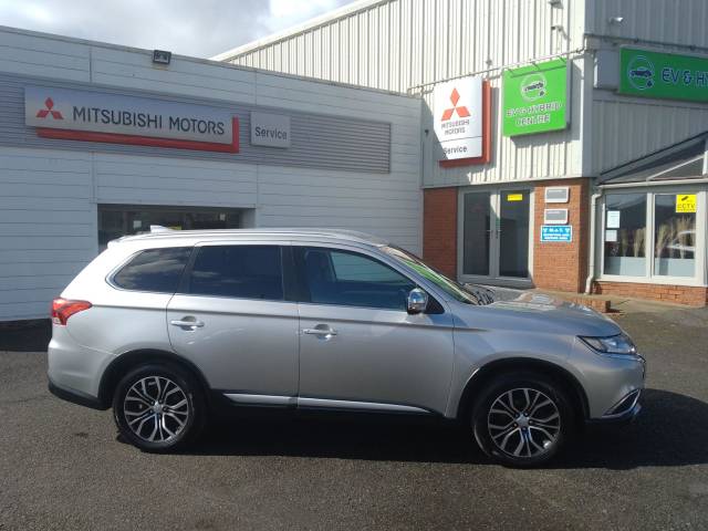 Mitsubishi Outlander 2.2 DI-D 3 5dr Estate Diesel SILVER