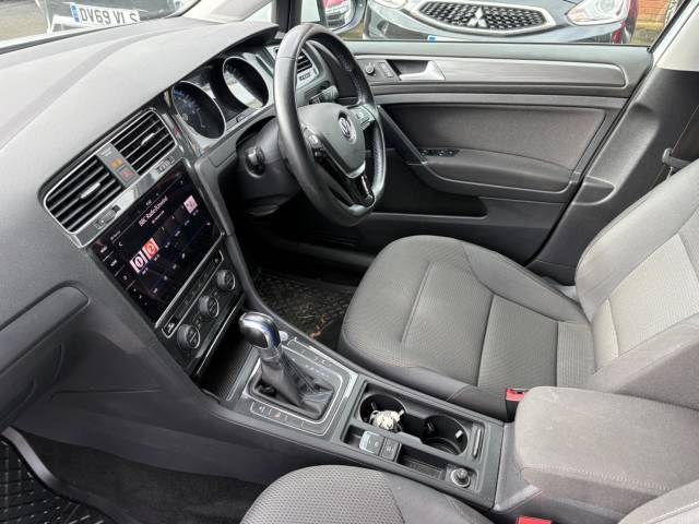 2019 Volkswagen e-Golf 0.0 99kW e-Golf 35kWh 5dr Auto