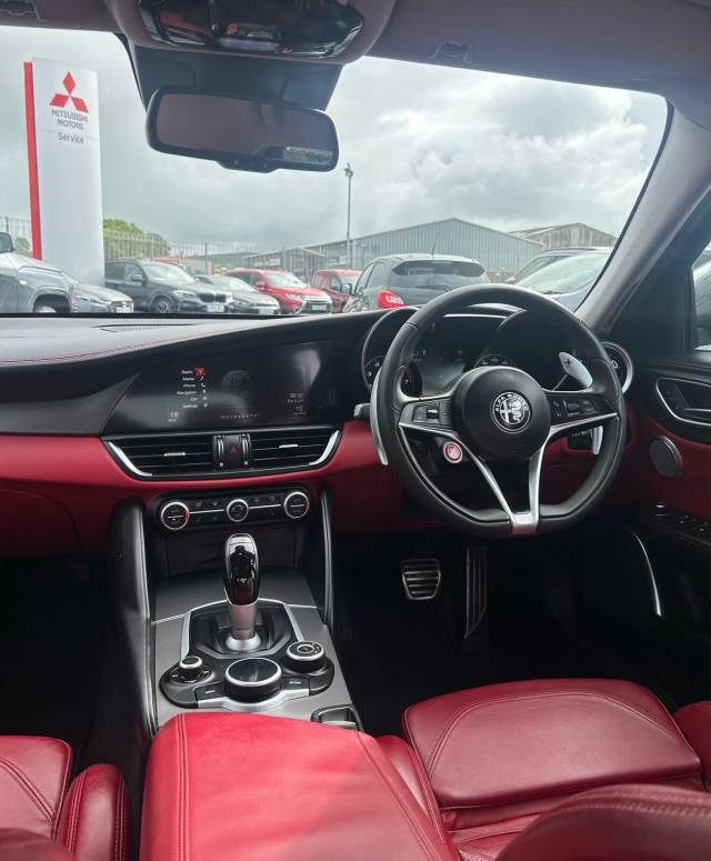 2018 Alfa Romeo Giulia 2.0T Veloce Saloon 4dr Petrol Auto Euro 6 (s/s) (280 ps)