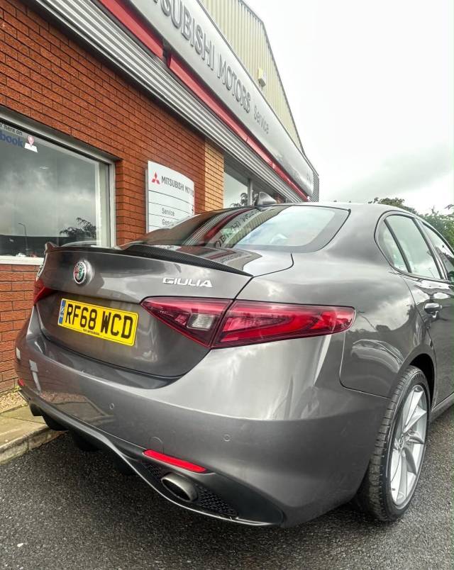 2018 Alfa Romeo Giulia 2.0T Veloce Saloon 4dr Petrol Auto Euro 6 (s/s) (280 ps)
