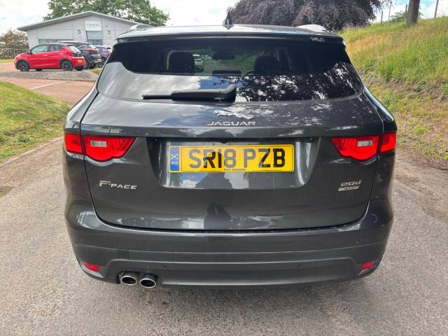 2018 Jaguar F-Pace 2.0 D180 Portfolio SUV 5dr Diesel Auto Euro 6 (s/s) (180 ps)