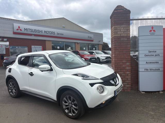 Nissan Juke 1.6 Tekna 5dr Xtronic Hatchback Petrol WHITE